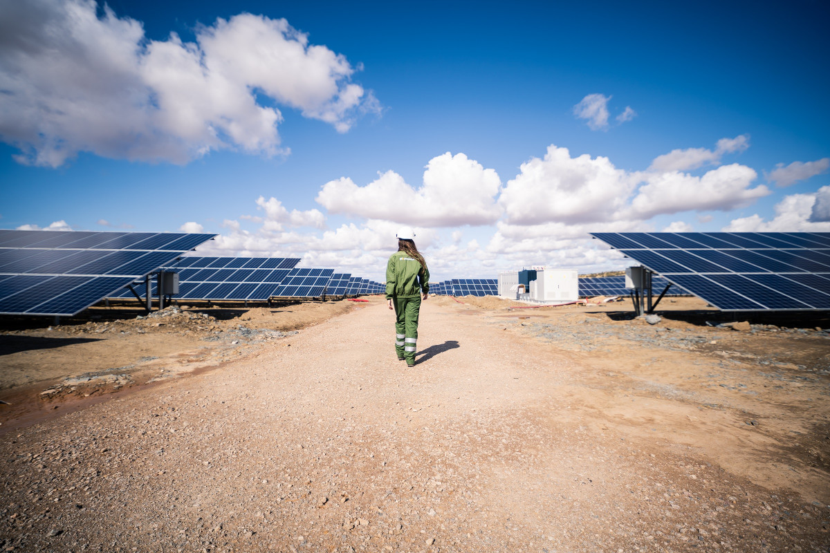 Construcciu00f3n de una planta fotovoltaica de Iberdrola II