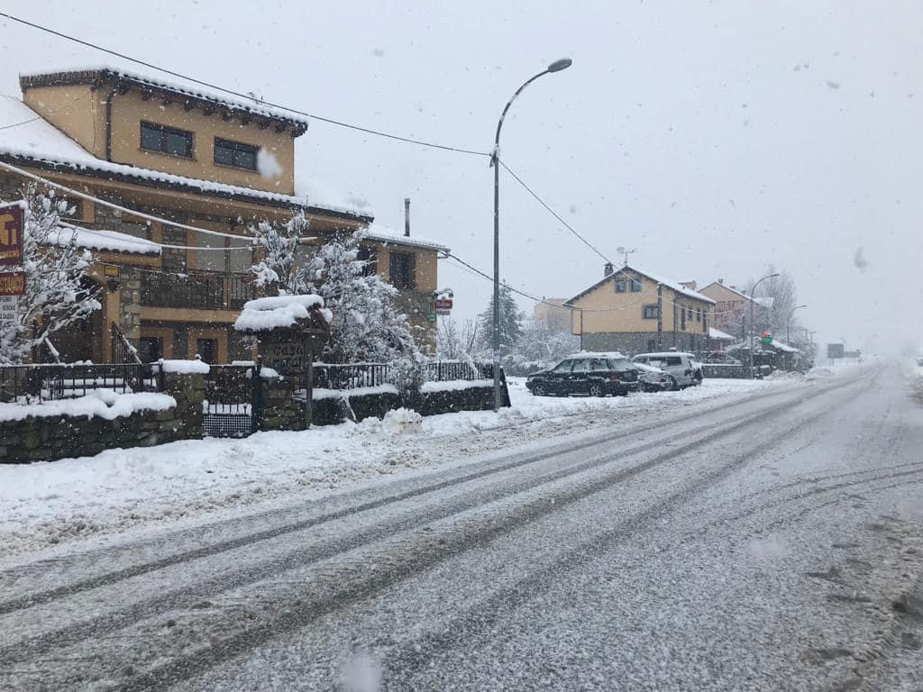 Boca de huergano casa rural andaron 1 carretera nieve enero 2022