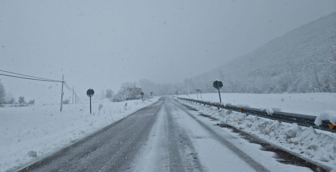Nieve hielo enero 2023 carretera