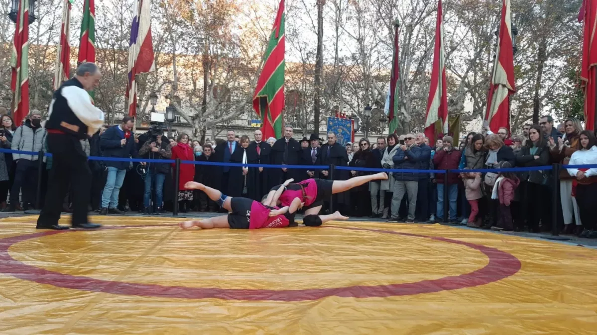 EXHIBICIÓN LUCHA LEONESA