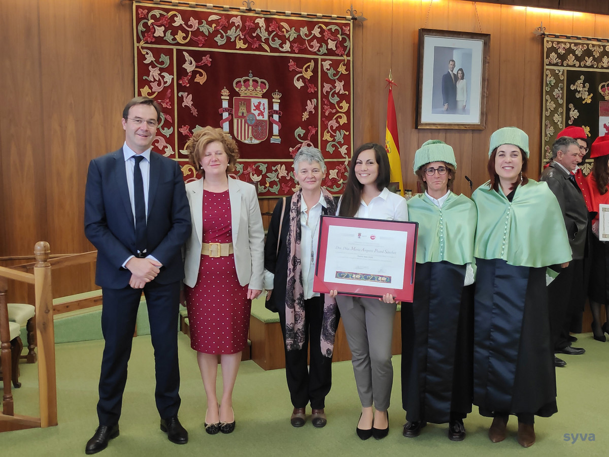 Foto Archivo   Entrega en la ULE del XXV premio de laboratorios SYVA