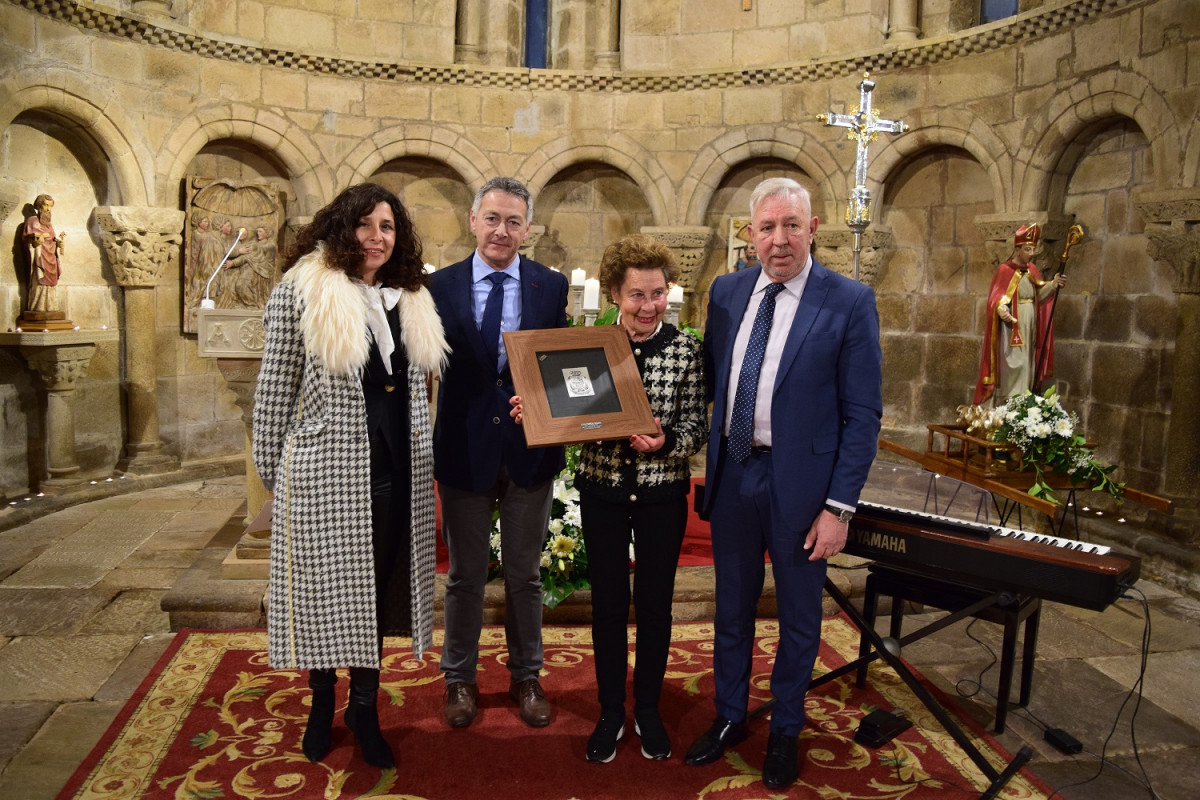 Homenaje a la familia Gullu00f3n. Foto familia