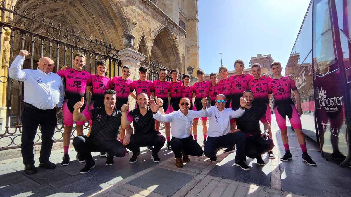 Presentacion maglia tecnosylva bembibre club ciclista (3)