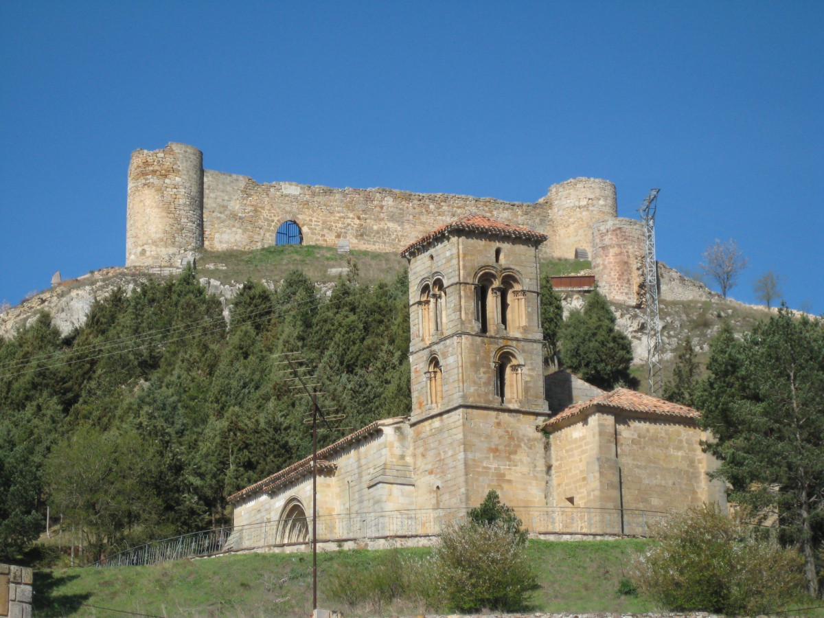 Ermita st cecilia castillo aguilar de campoo