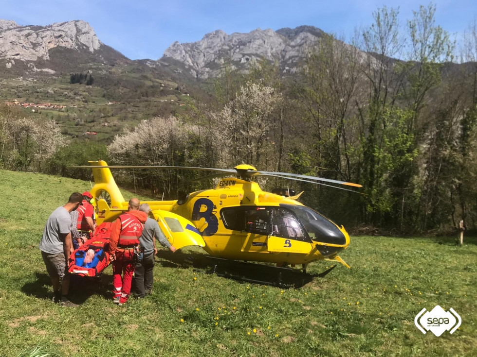 2023.04.07 RESCATE DE MONTAÑA EN ALLER 2