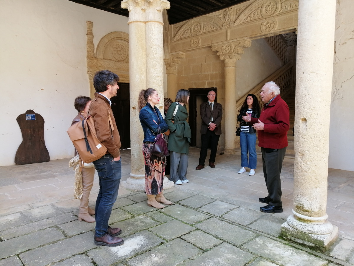 Comision de patrimonio palacio de grajal de campos (3)