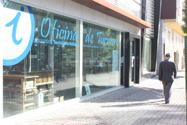 Oficina de turismo aguilar de campoo