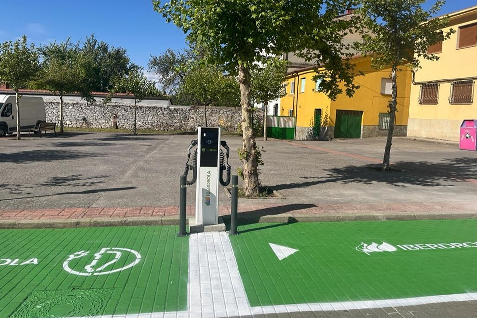 Punto de recarga coches electricos velilla y camporredondo