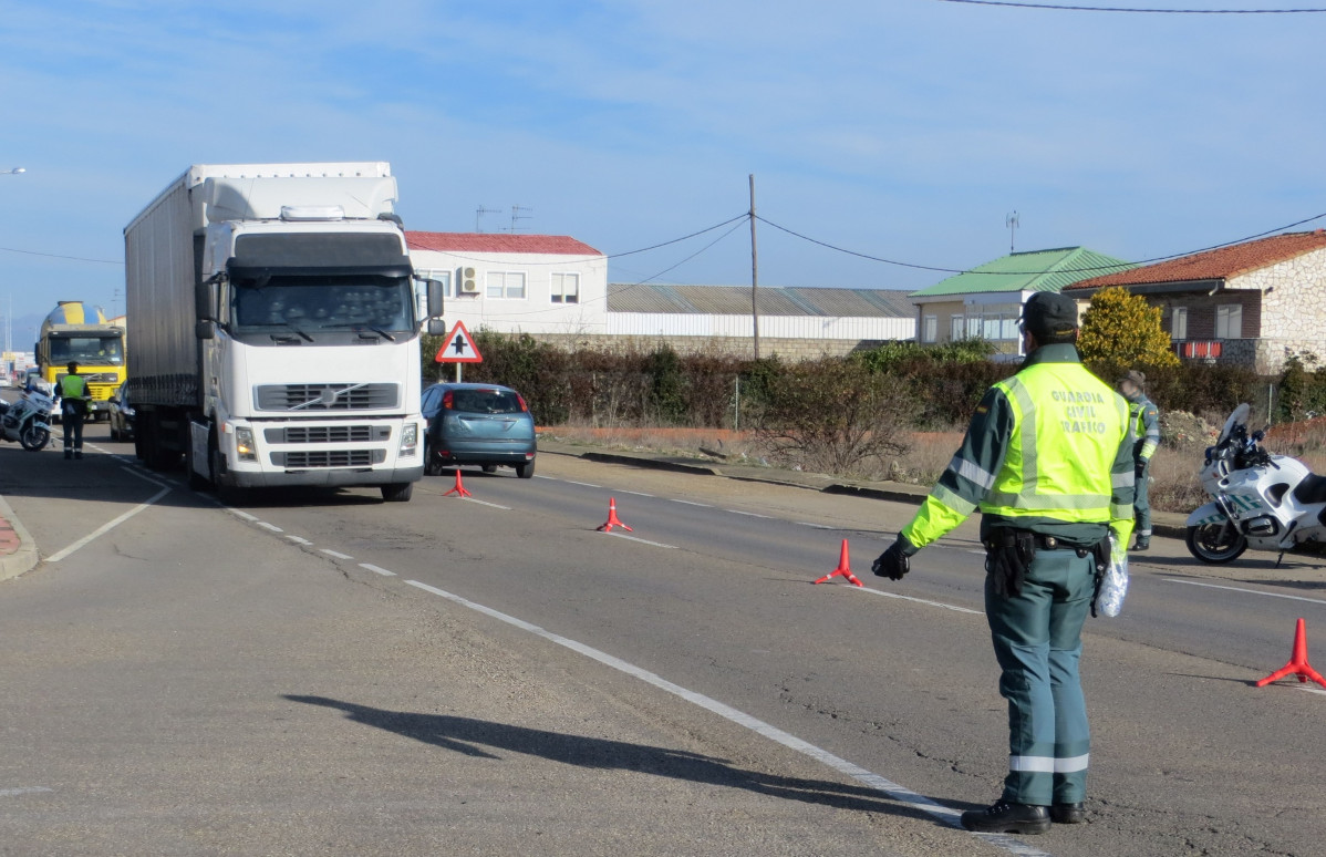 ARCHIVO control rutinario Guardia Civil