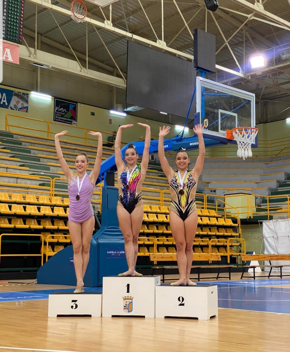 Maria gonzalez gimnasta yugueros campeona cyl (2)