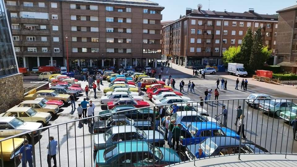 Coches clasicos fiestas de guardo san antonio 2023