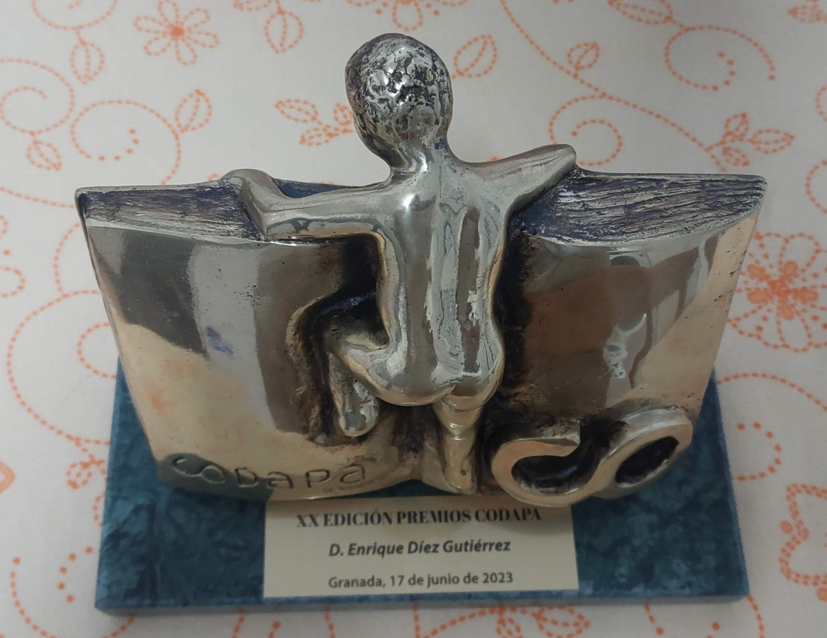 Premio Enrique Javier Du00edez profesor ULE