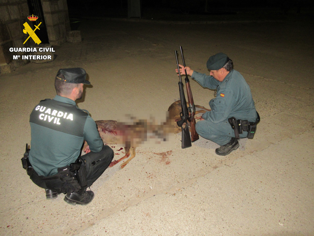 2023.06.23 FOTO corzos 1 guardia civil