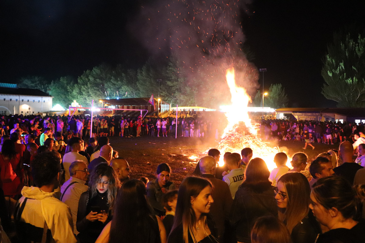 Fiestas de san juan y san pedro 2023 aguilar de campoo