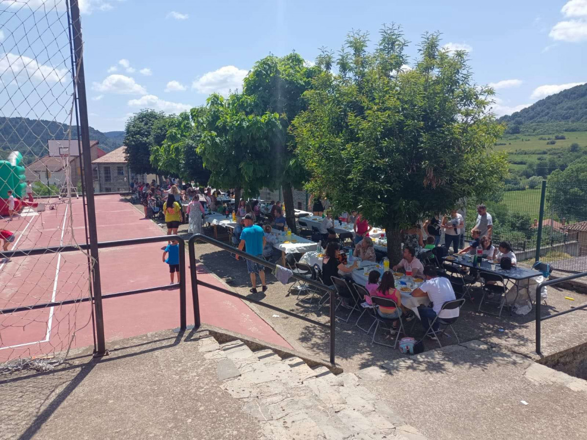 Fiesta fin de curso 2022 2023 CRA Puente Almuhey en prioro