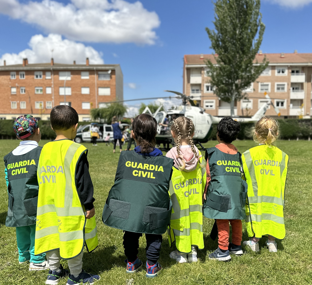 Visita guardia civil centros escolares 2022 2023 leon