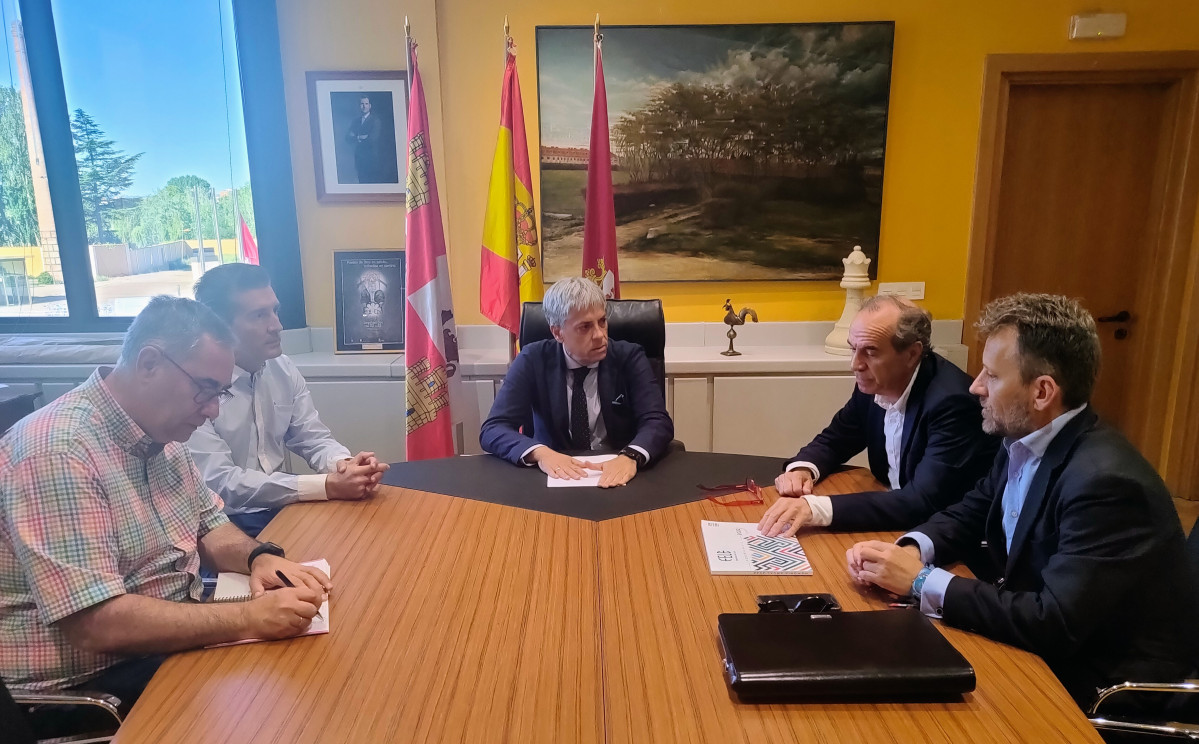 Visita delegado junta a fele