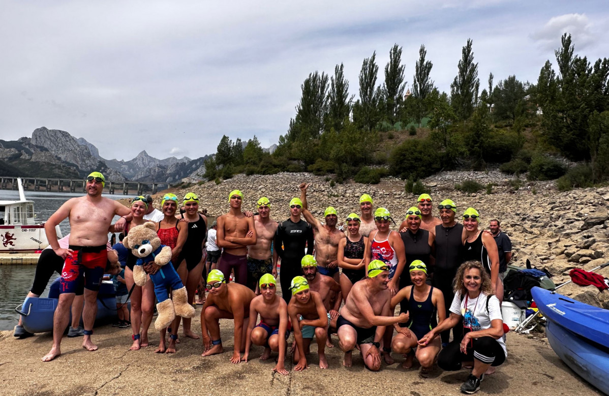 Prueba 400 travesia a nado embalse de riaño 2023