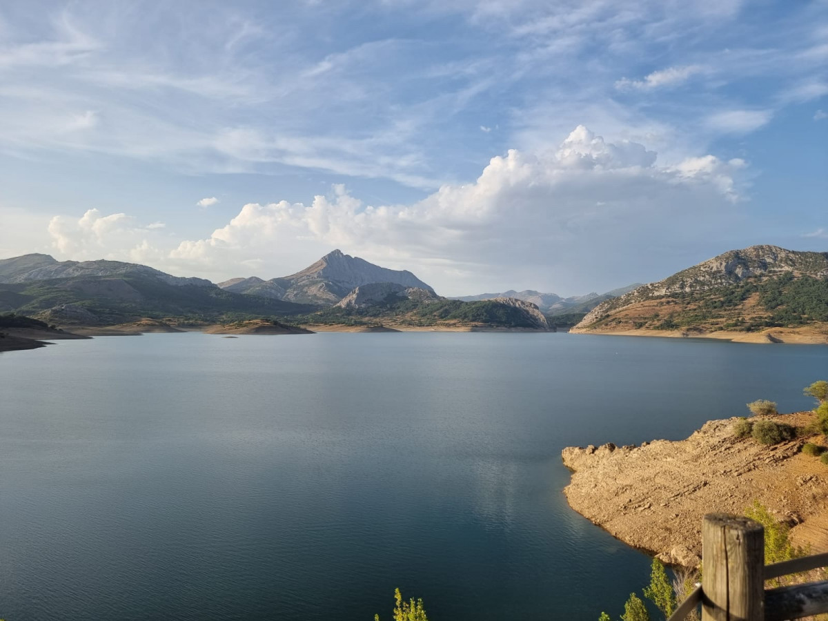 Embalse del porma verano 2023 (2)