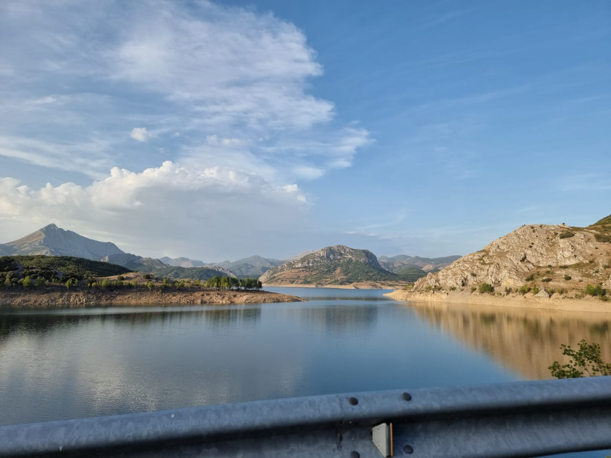 Embalse del porma verano 2023