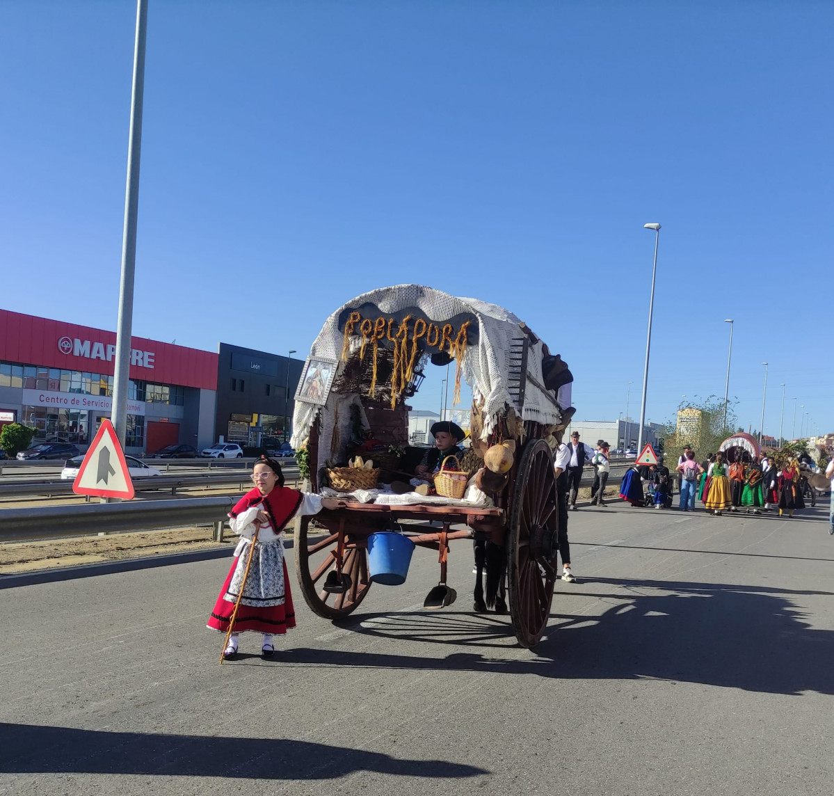 Carros engalanados romeria san froilan la virgen 2023 (2)