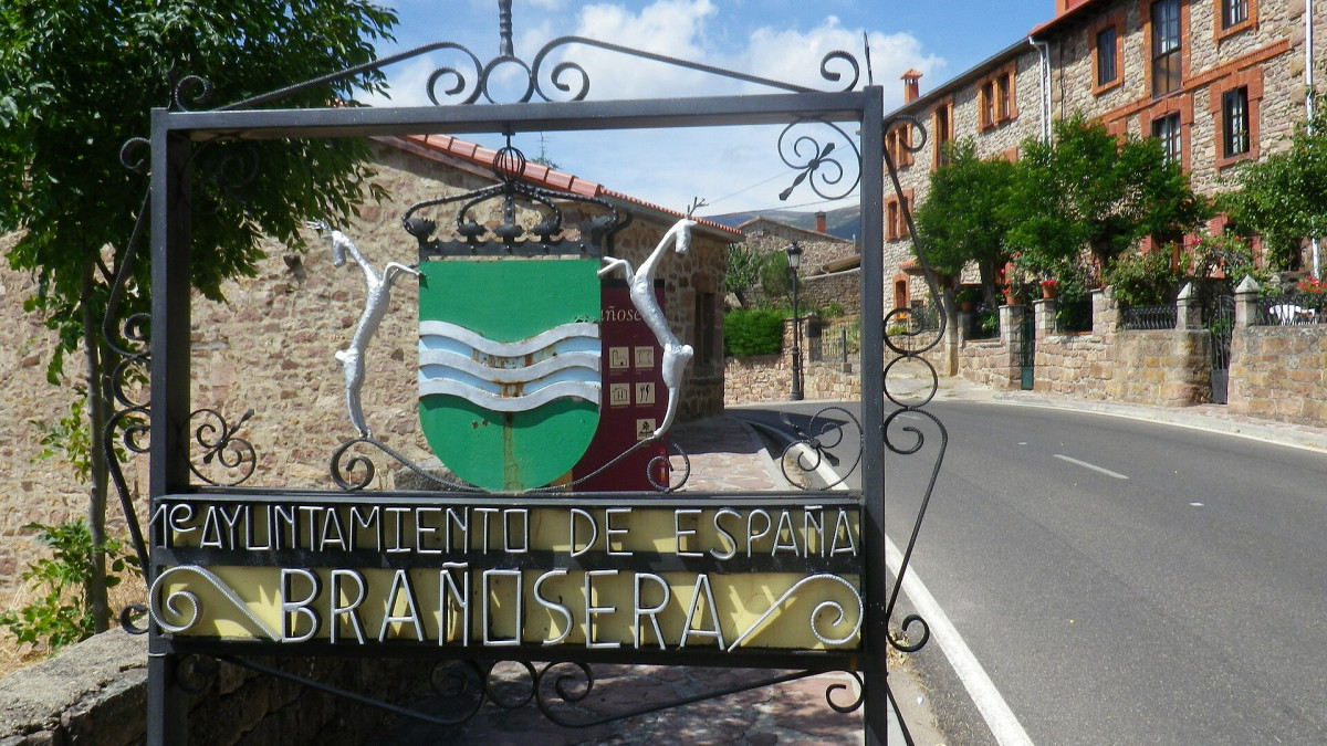 Brañosera, Primer ayuntamiento de España