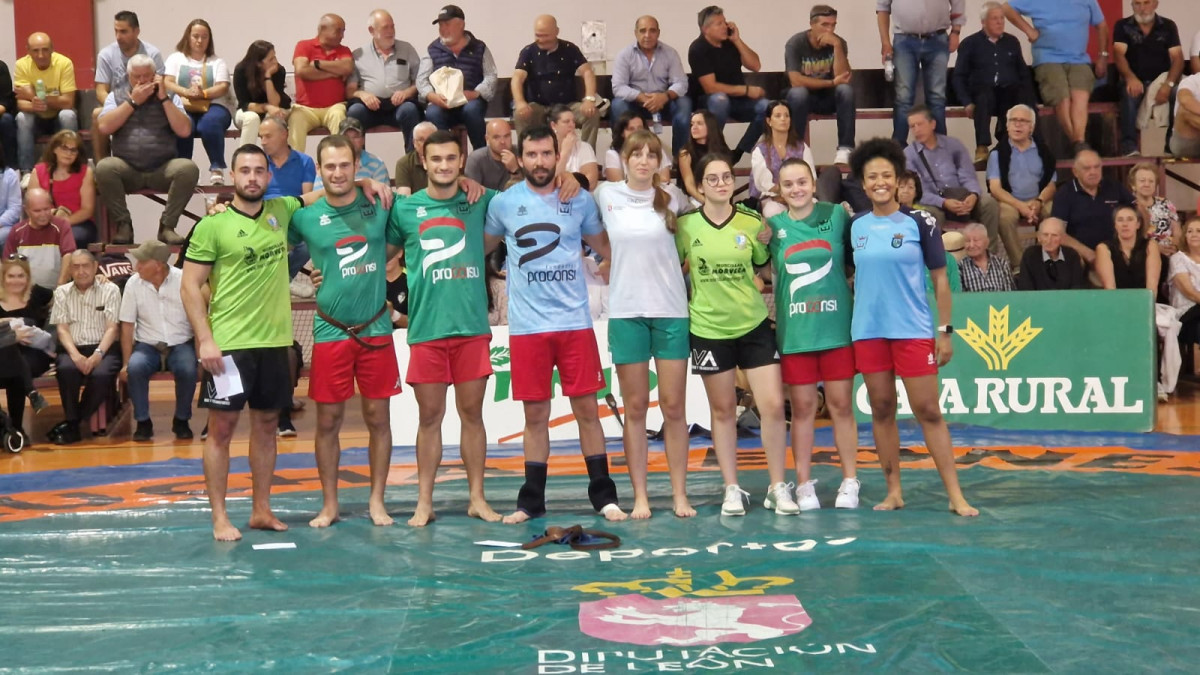 Corro lucha leonesa el pilar boñar  2023 liga de verano Dani Alfageme