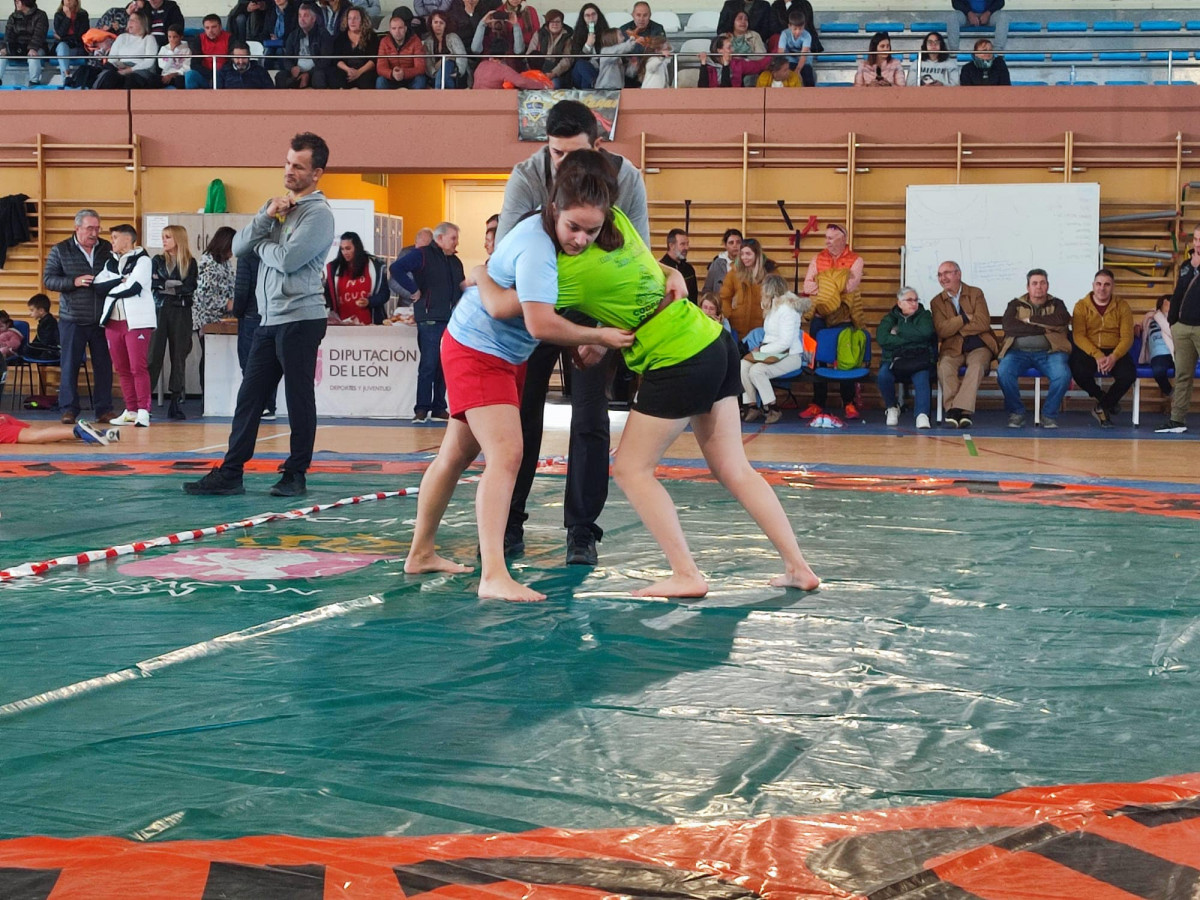 Campeonato provincial 2023 lucha leonesa salva ferreras