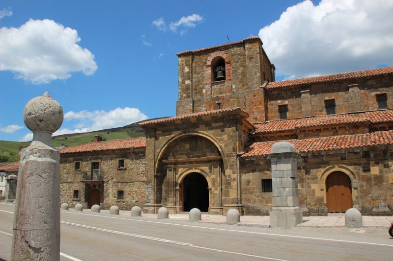 Colegiata de arbas ayto villamanin