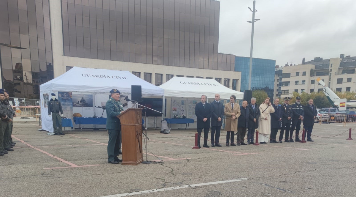 Exposicion servicio aereo guardia civil leon (3)