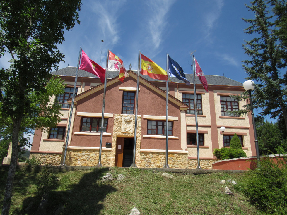 Ayuntamiento de la ercina   Uviein