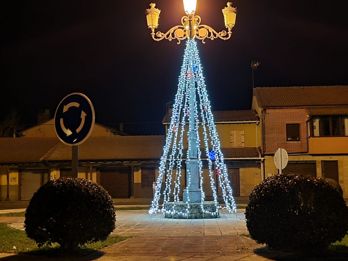 Iluminacion navidad 2023 puente almuhey (2)