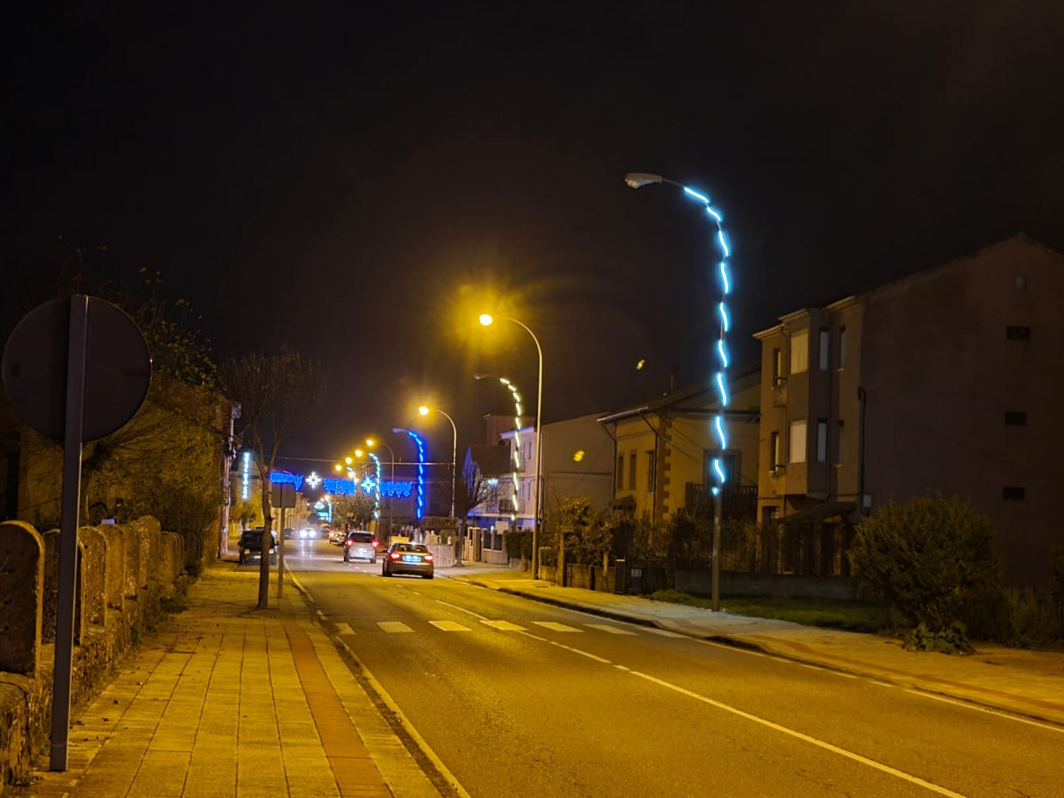 Iluminacion navidad 2023 puente almuhey (7)