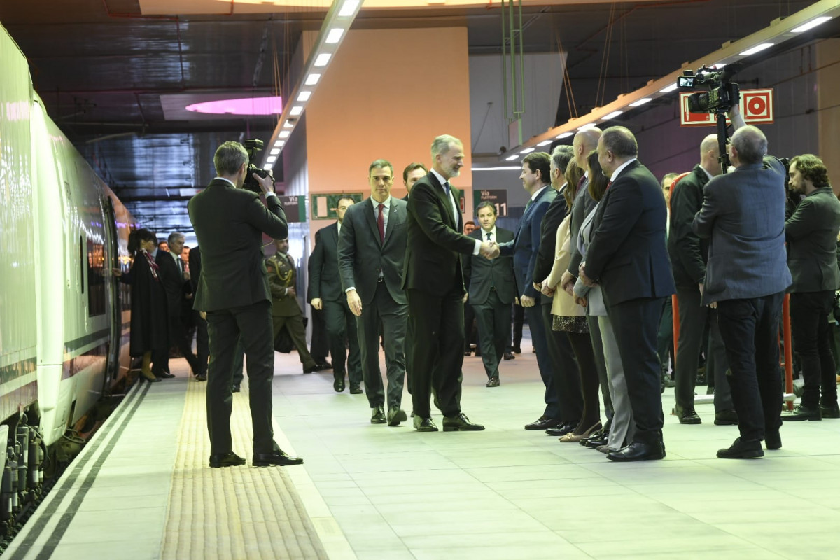 Inauguración LAV Asturias 3