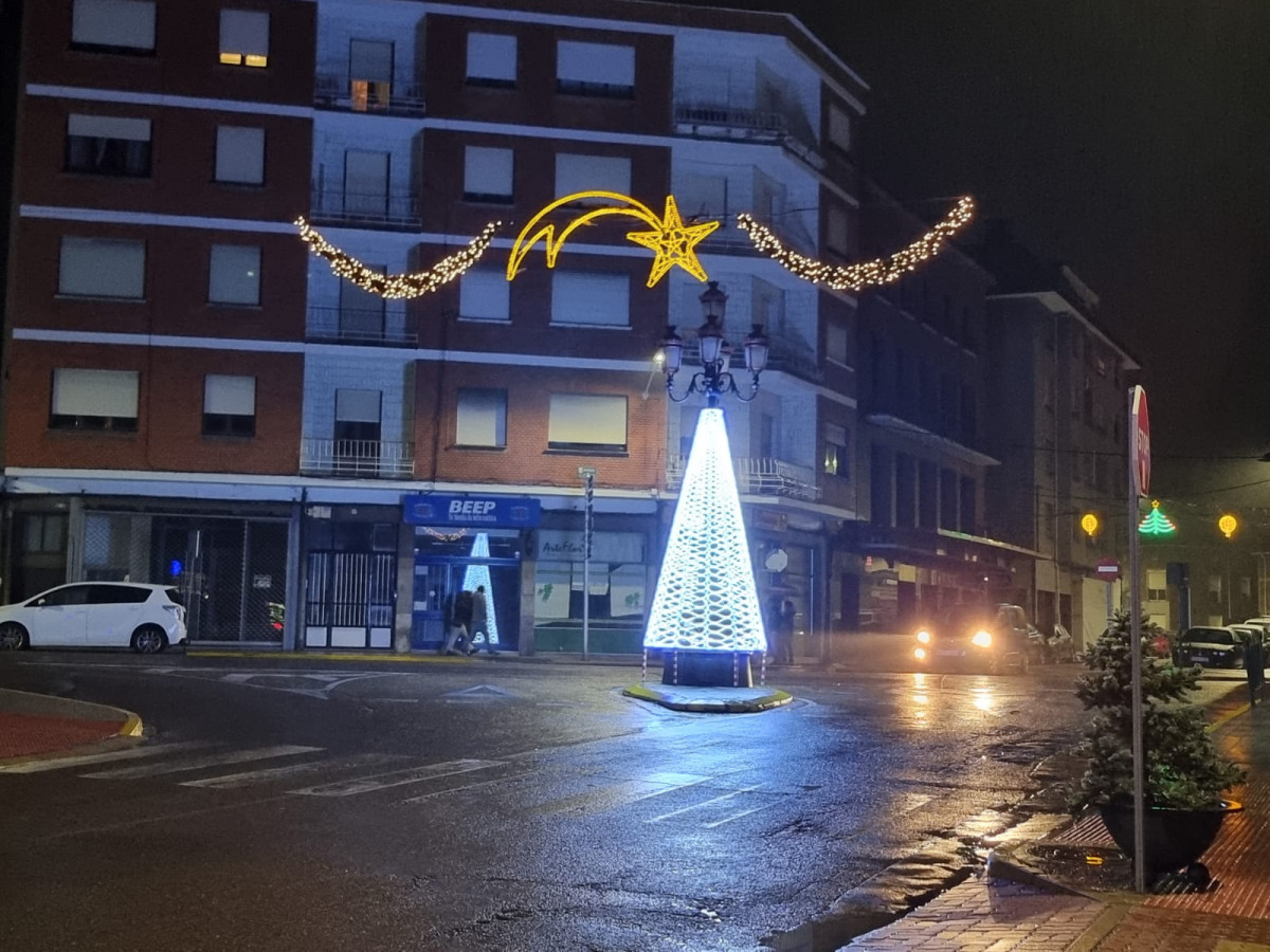Iluminacion navidad 2023 guardo (5)