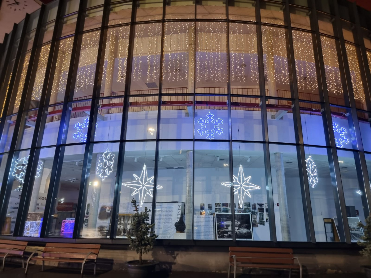 Iluminacion navidad 2023 guardo (10)