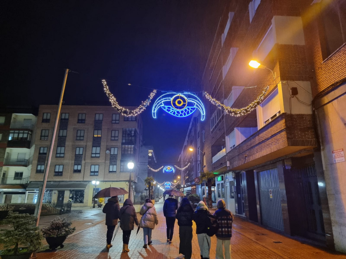 Iluminacion navidad 2023 guardo (14)