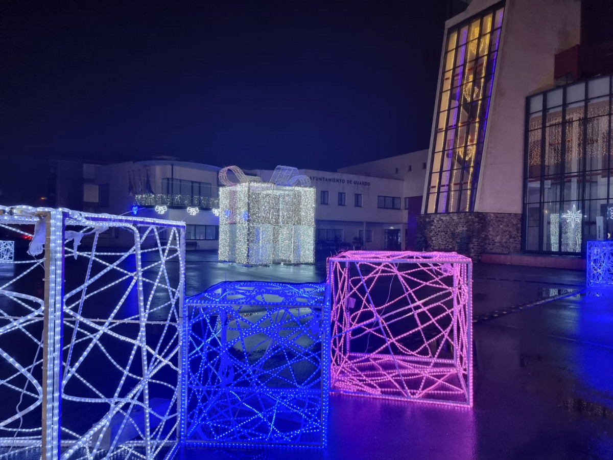 Iluminacion navidad 2023 guardo (19)