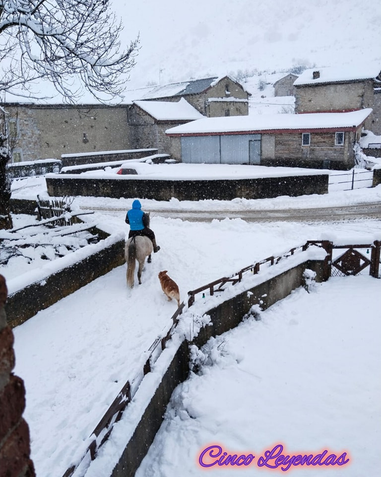 Liegos   Casa Rural Cinco Leyendas   nieve 2024