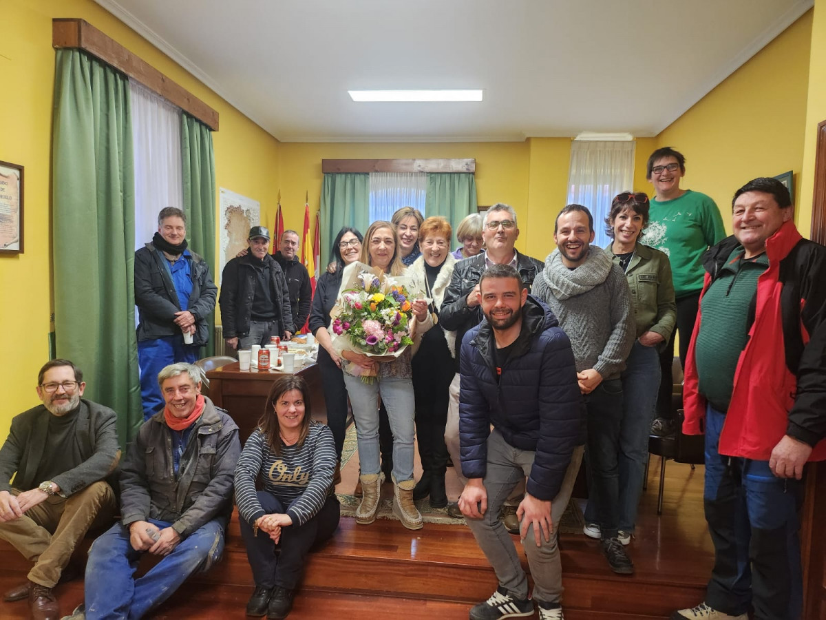 Homenaje funcionaria  veterana barruelo