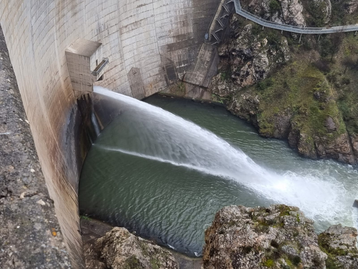 Presa embalse de riaño enero 2024 (2)