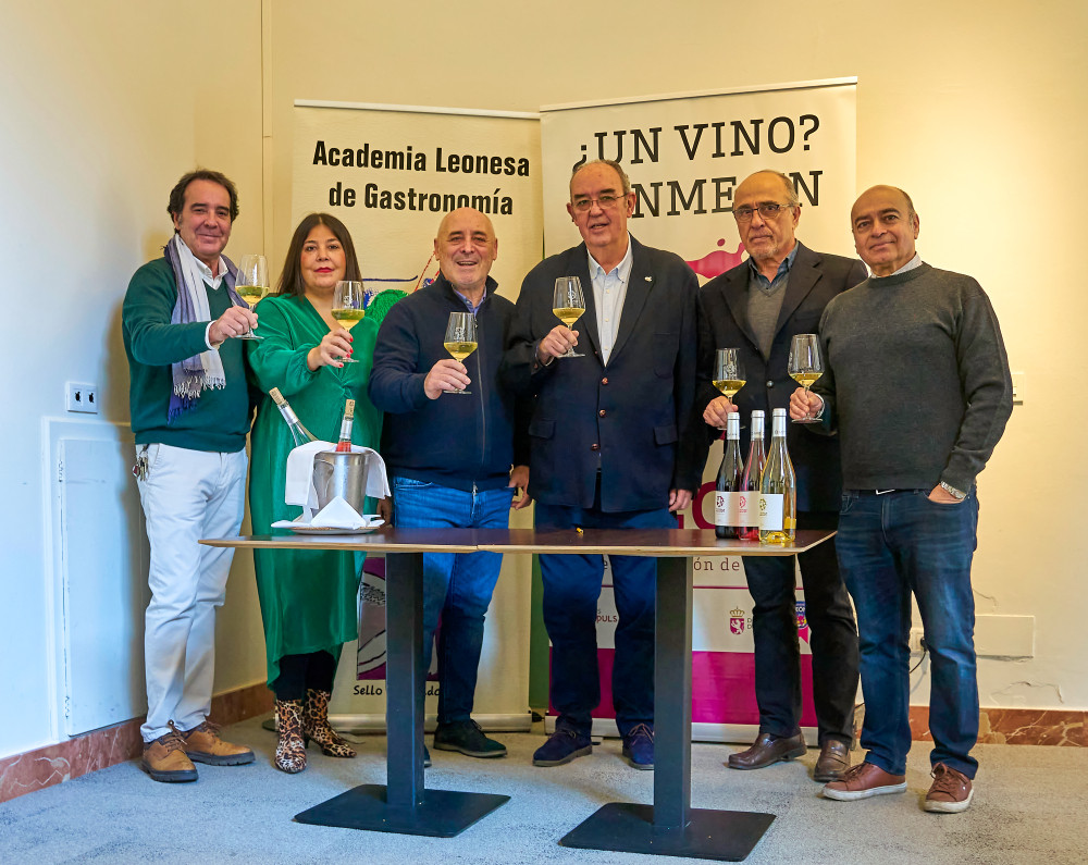 Acuerdo colaboracion DO Leon academia leonesa de gastronomia (2)