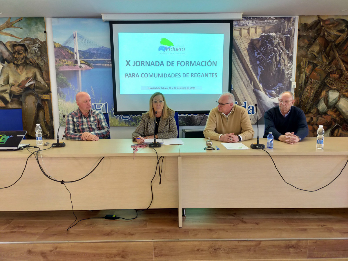 Presidenta CHD jornada de formacion hospital de orbigo