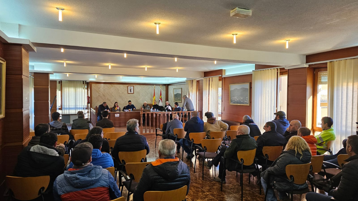 Pleno investidura Oscar fdez ayuntamiento boca de huergano