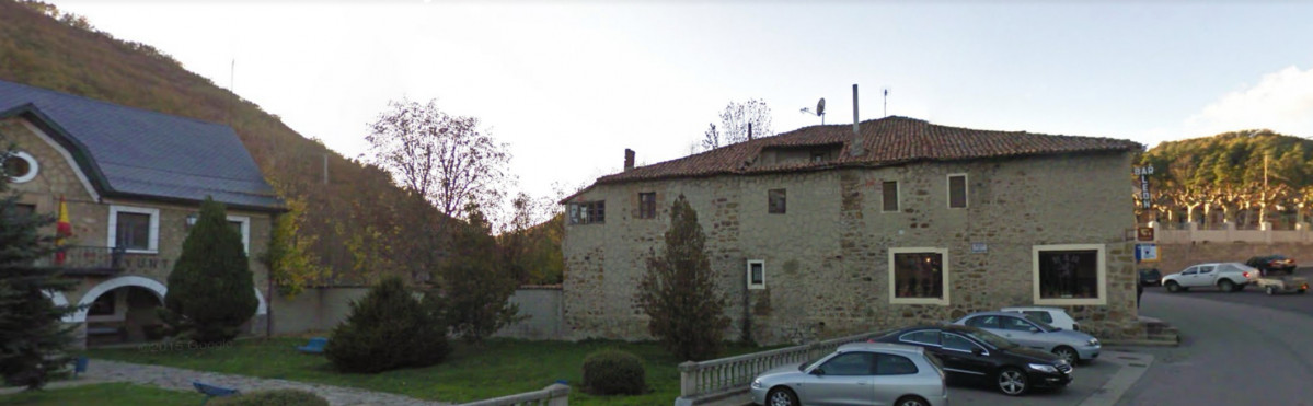 Edificio bar leon sabero