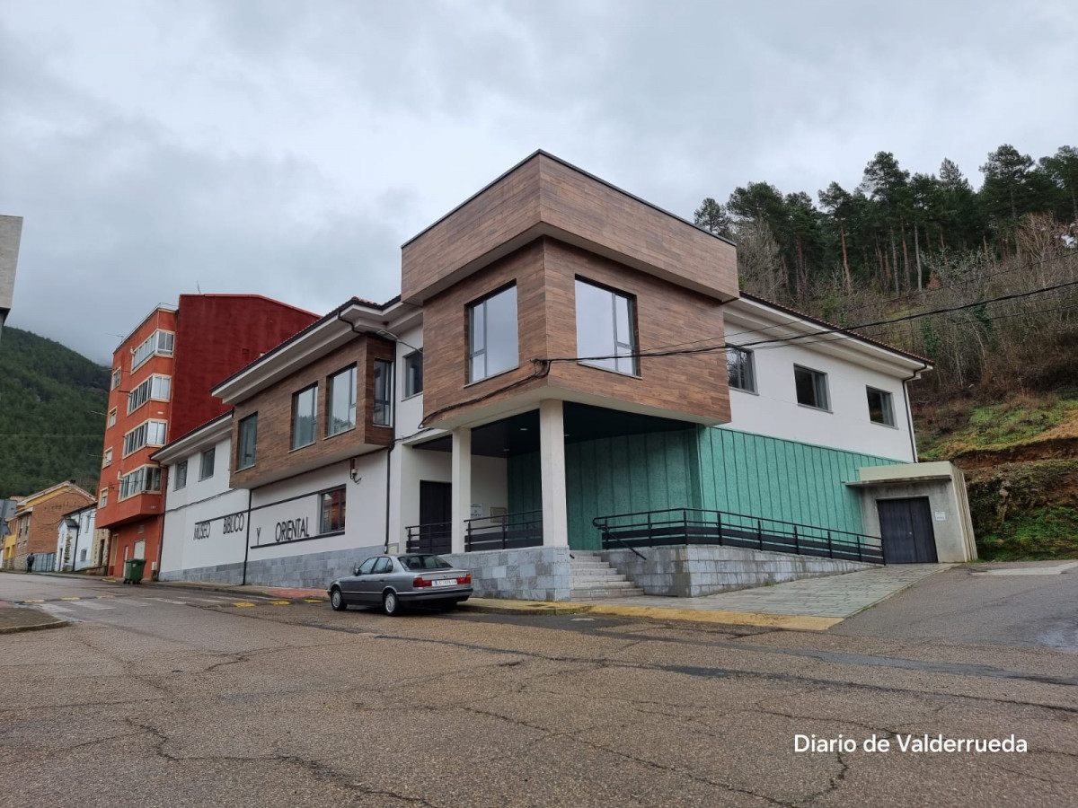 Instituto Biblico y Oriental Cistierna DDV