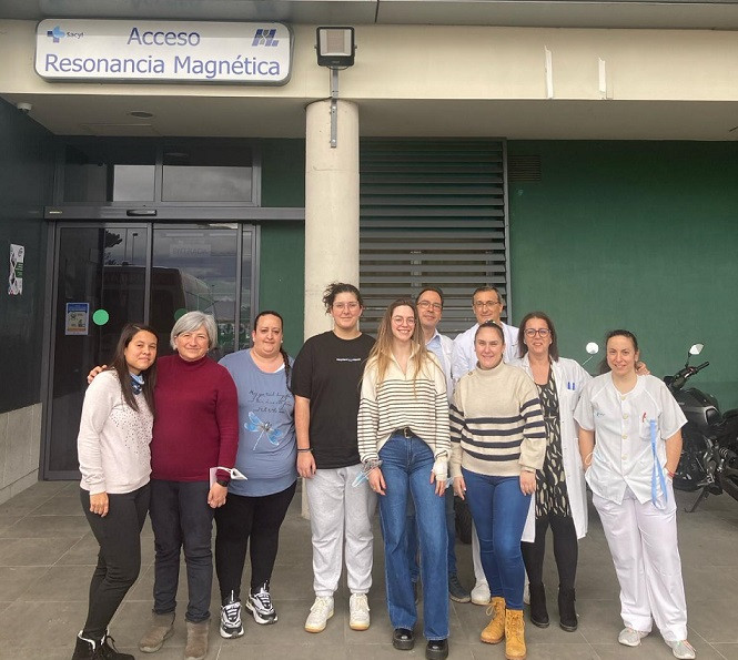 Alumnos de Prevenciu00f3n de Riesgos Laborales visita hospital de leon