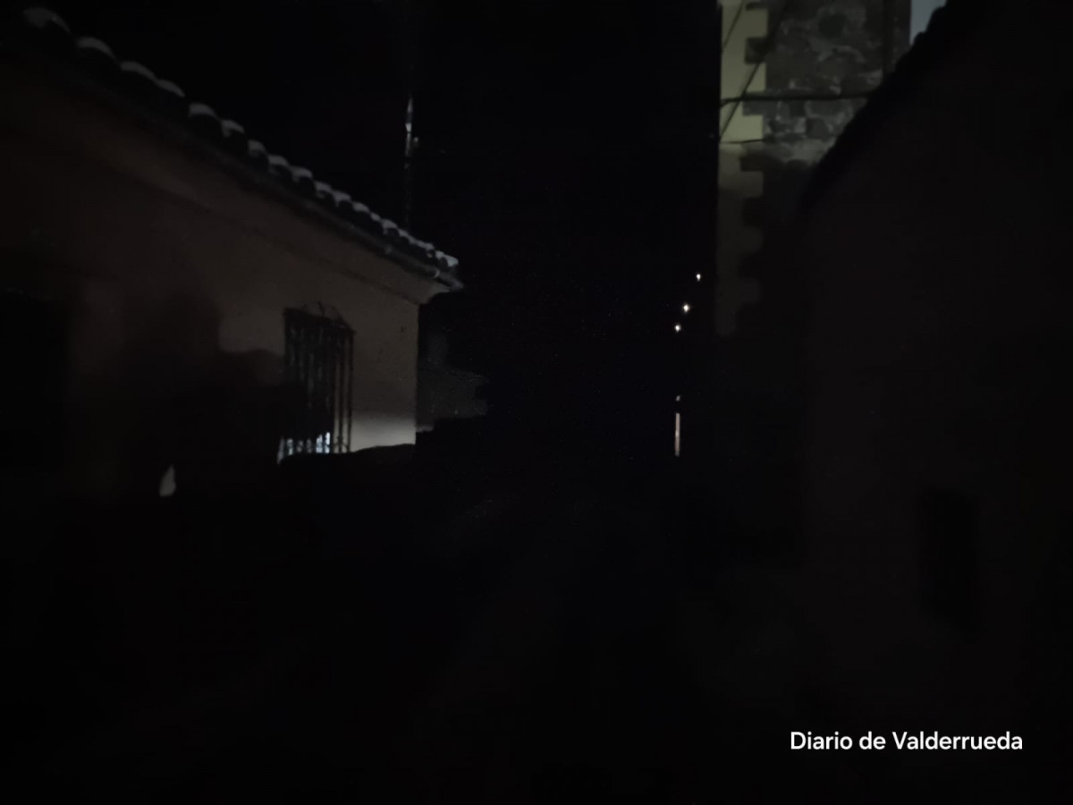 Sin luz en la montau00f1a 1