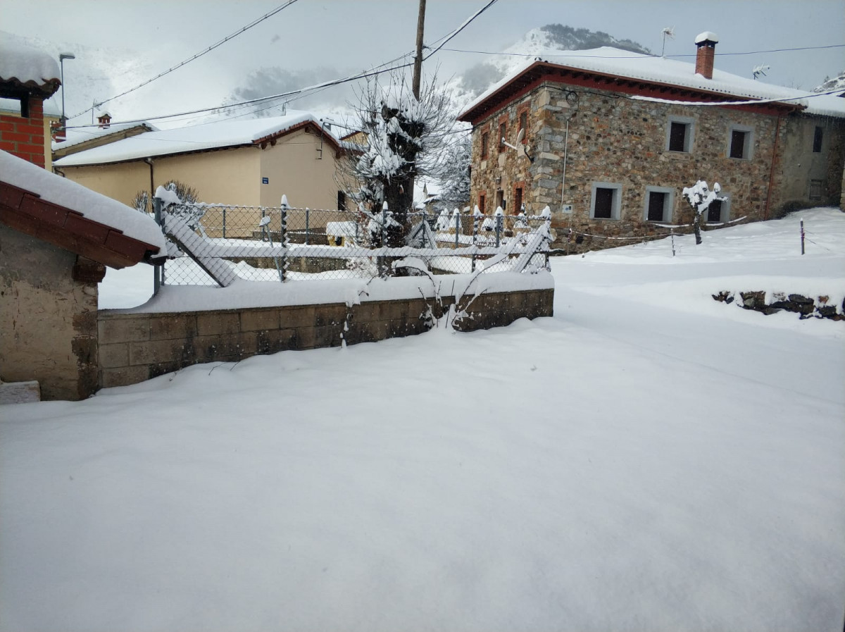 Besande nieve Pablo Monge 1