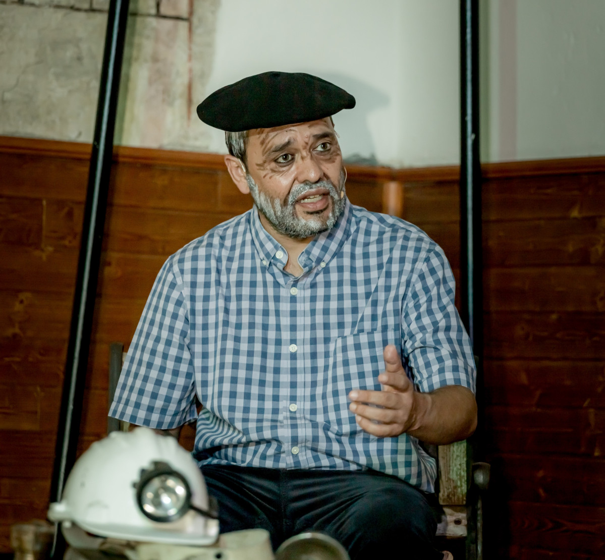 Obra teatral Entre Tierras mineria